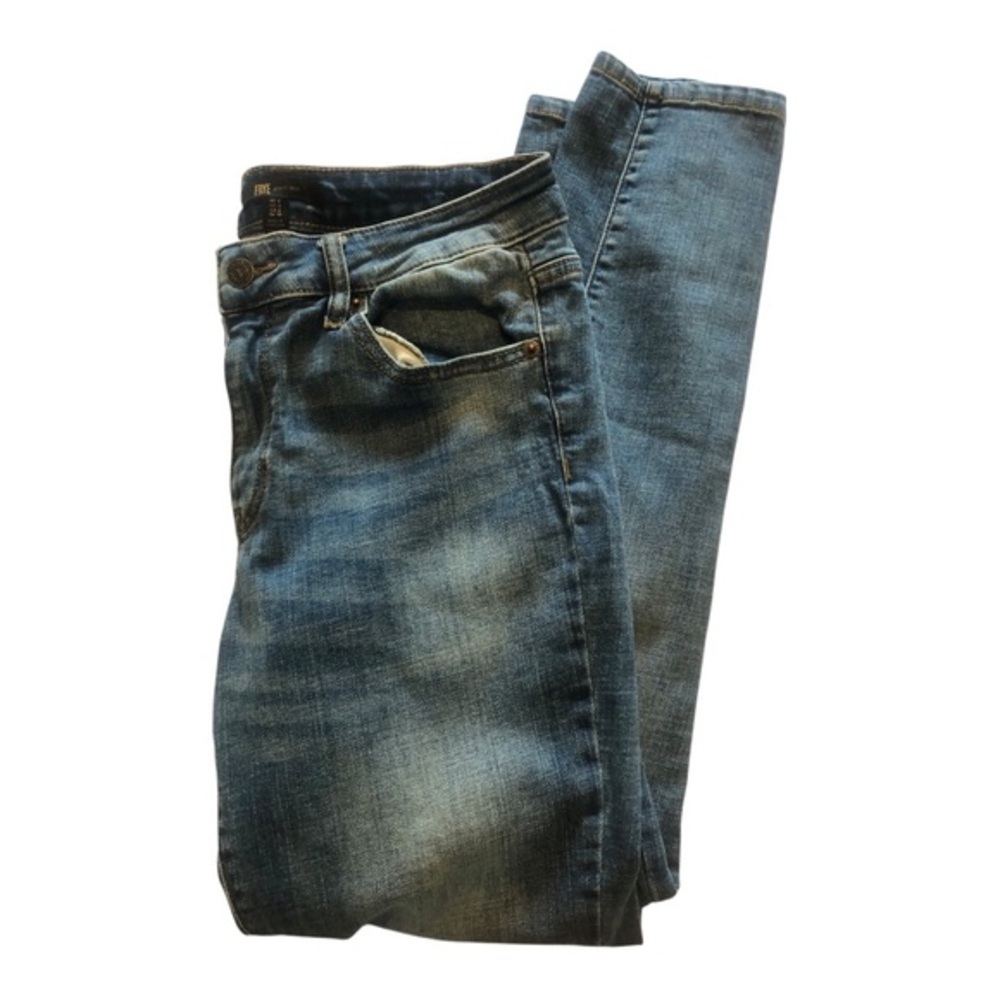 Frye Women’s Tapered‐Ankle Denim Jeans Size 8